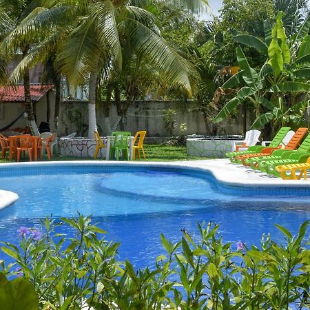 Amigos Hostel Cozumel Ngoại thất bức ảnh