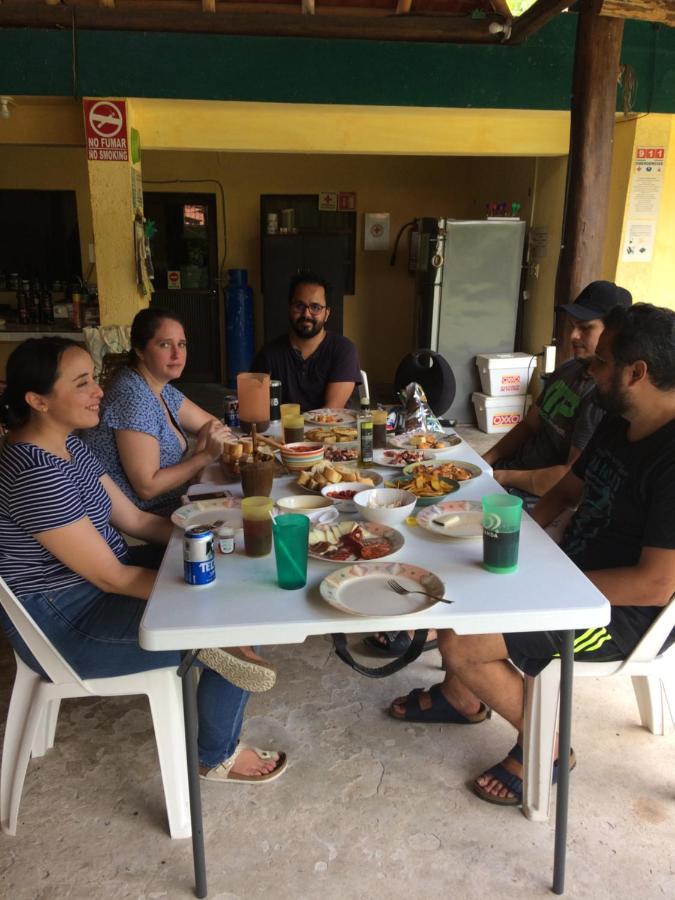 Amigos Hostel Cozumel Ngoại thất bức ảnh