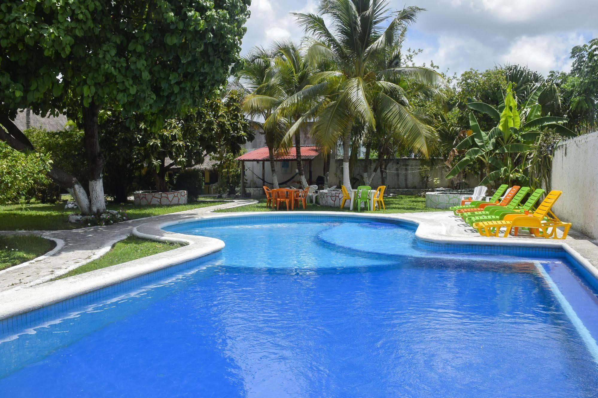Amigos Hostel Cozumel Ngoại thất bức ảnh